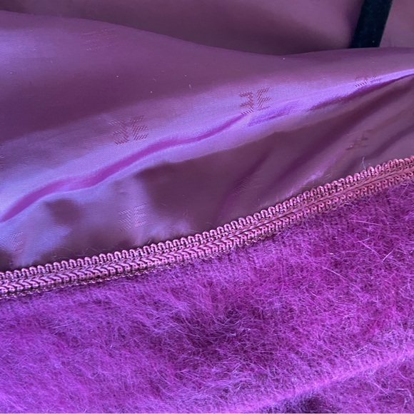 Vintage 1980’s Women's Size L Deep  Burgundy/Purple Furry Cardigan - Picture 7 of 7